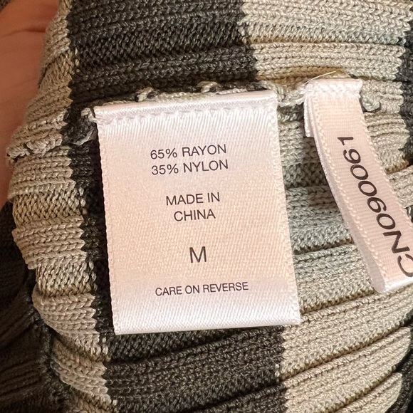 GABRIELLE UNION Striped Knit Sweater Midi Dress. Size Medium - Picture 6 of 6